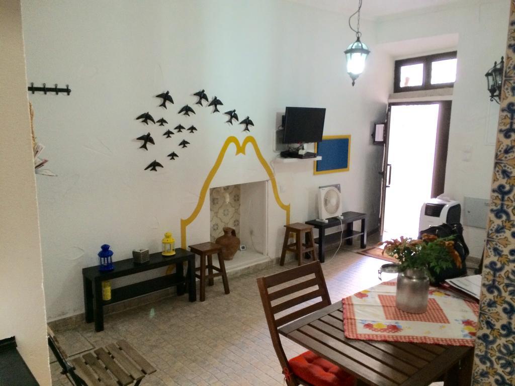 Alfama'S Nest Apartment Lisbon Ruang foto