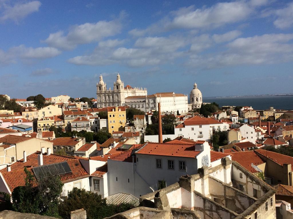 Alfama'S Nest Apartment Lisbon Ruang foto