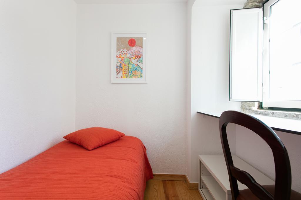 Alfama'S Nest Apartment Lisbon Bagian luar foto