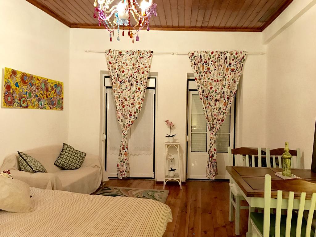 Alfama'S Nest Apartment Lisbon Bagian luar foto