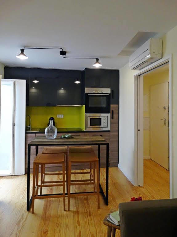 Alfama'S Nest Apartment Lisbon Bagian luar foto