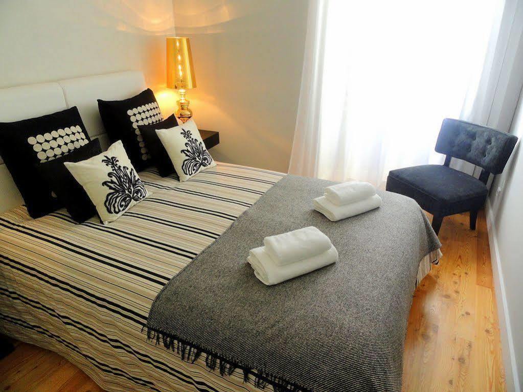 Alfama'S Nest Apartment Lisbon Bagian luar foto