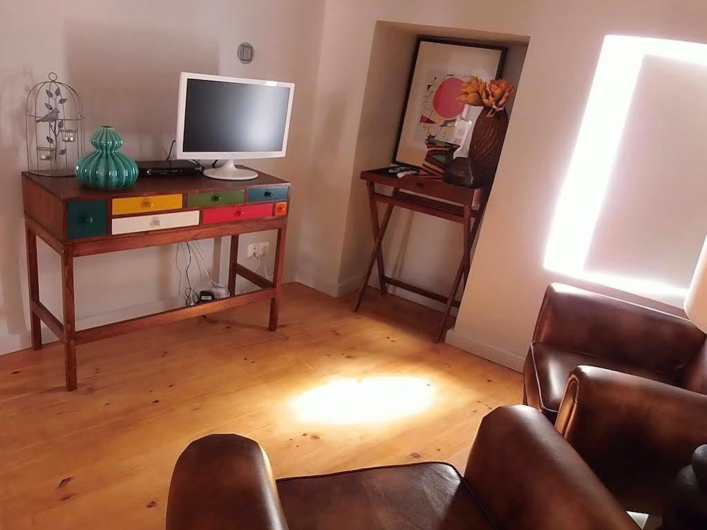 Alfama'S Nest Apartment Lisbon Bagian luar foto