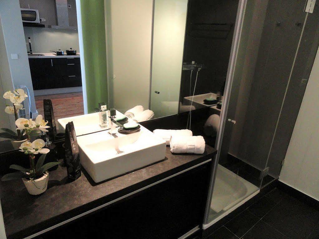 Alfama'S Nest Apartment Lisbon Bagian luar foto